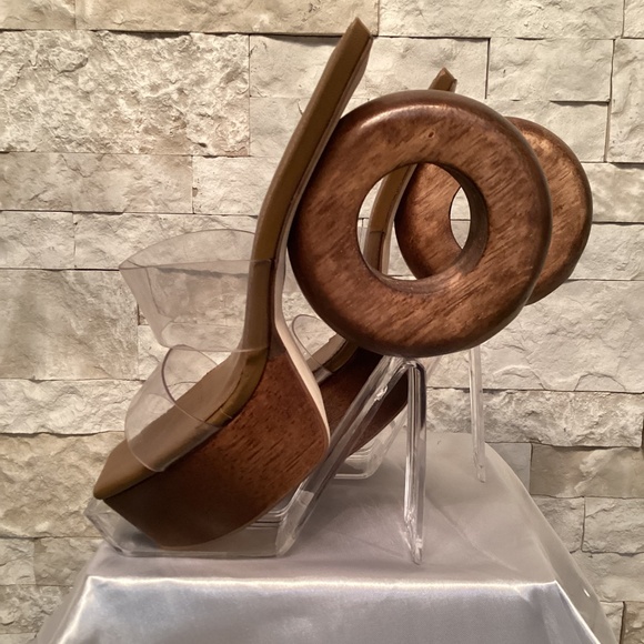 Cult Gaia Remi Platform Sandals - Picture 2 of 11